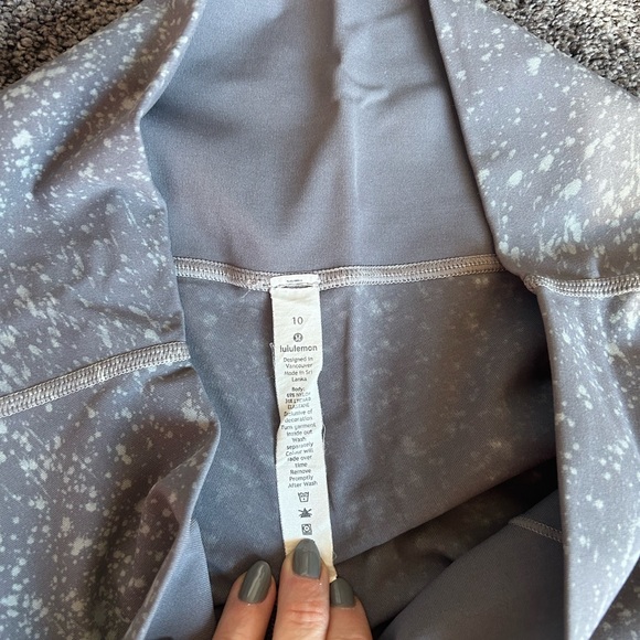 Lululemon Wunder Under leggings sz10 - Picture 2 of 2